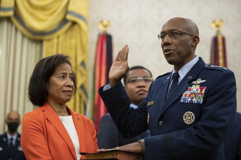 General Charles Brown Sworn in as USAF Chief of Staff | The ...